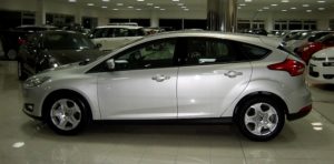 ford focus argento km 0