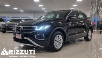immagine dell&acute;auto usata VOLKSWAGEN T-ROC LIFE 2.0 TDI 115cv Euro 6E